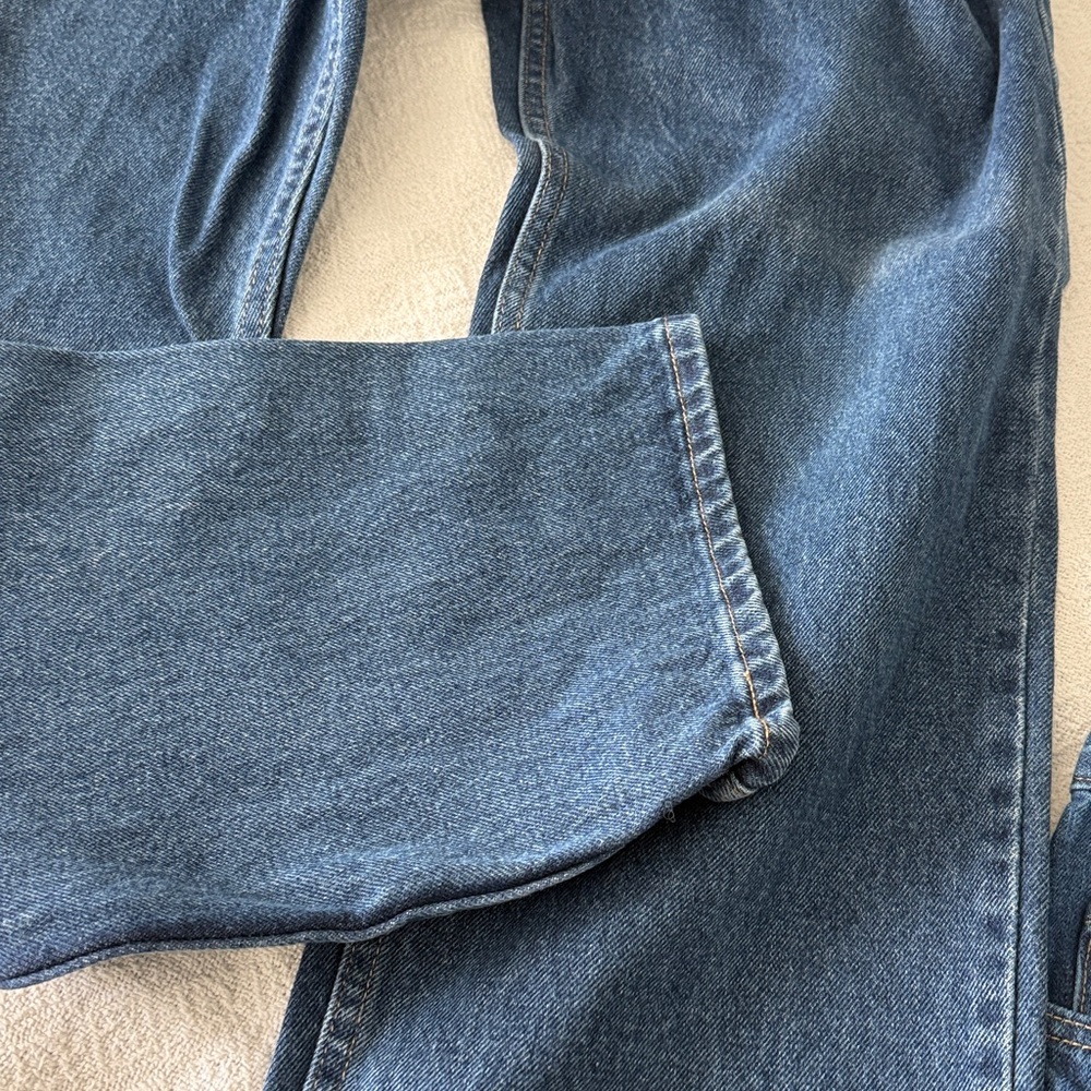 Wrangler Men's Blue Relaxed Fit Jeans - Picture 3 of 5